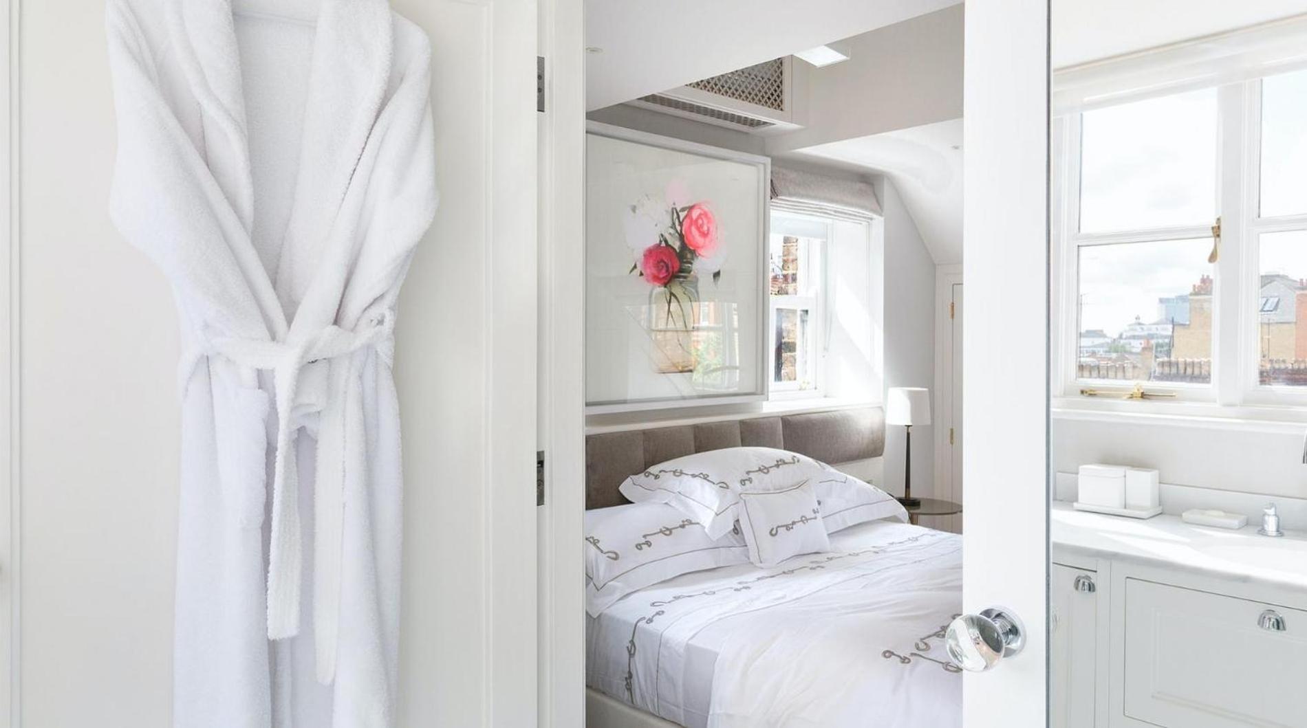 Pocket Full Of Pearls 1 Bedroom Duplex Penthouse