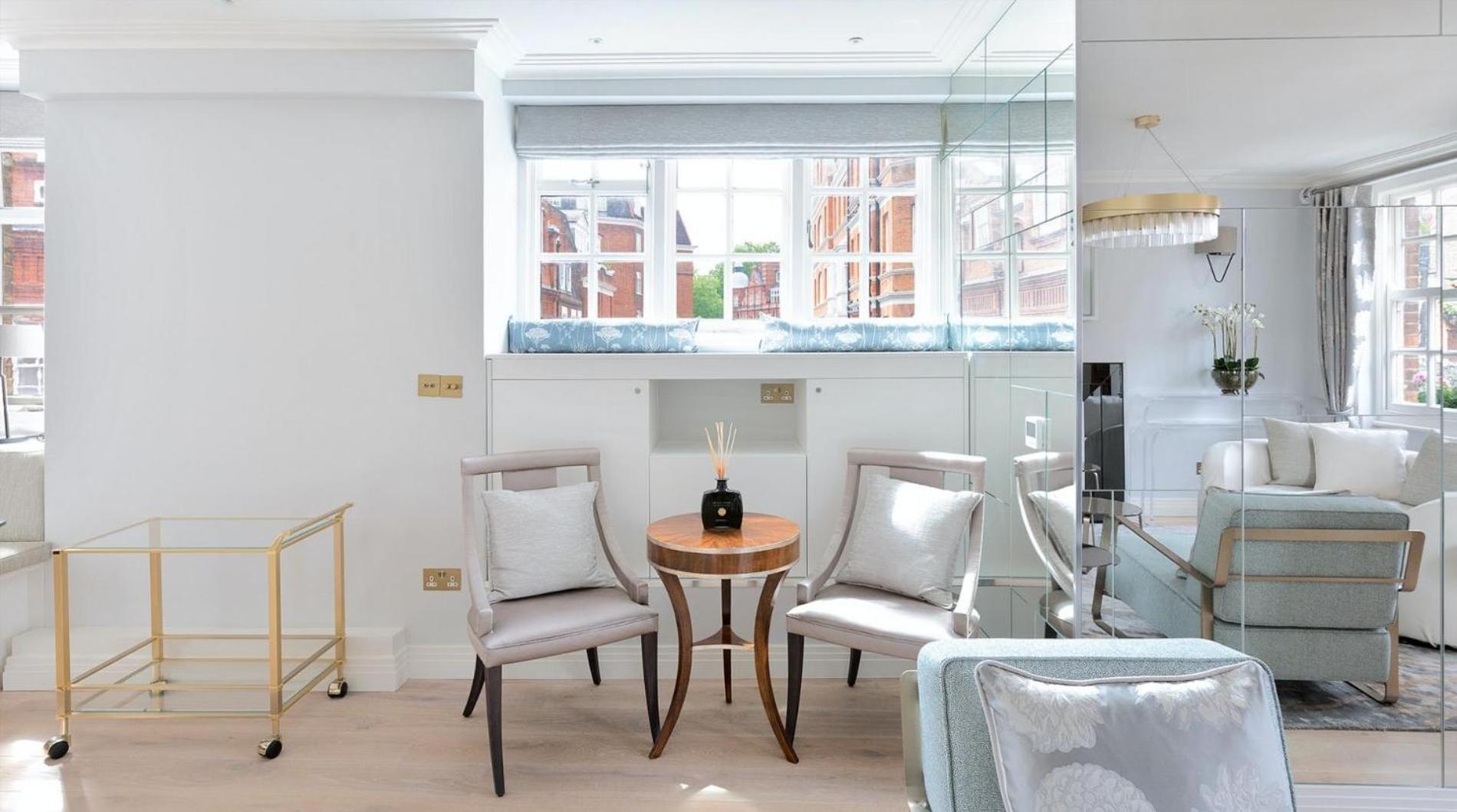 Pocket Full Of Pearls 1 Bedroom Duplex Penthouse *